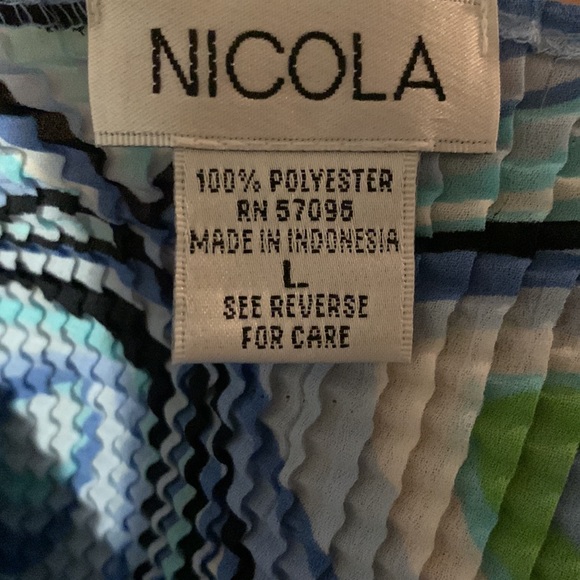 Vintage Funky Swirl Top - Picture 3 of 3